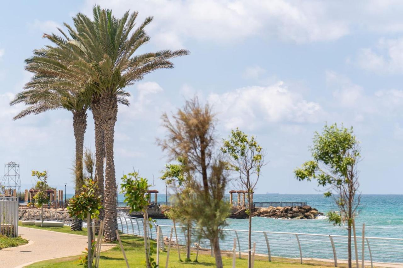 Tranquil Stay Near The Beach By Sea N' Rent Naharija Exterior foto